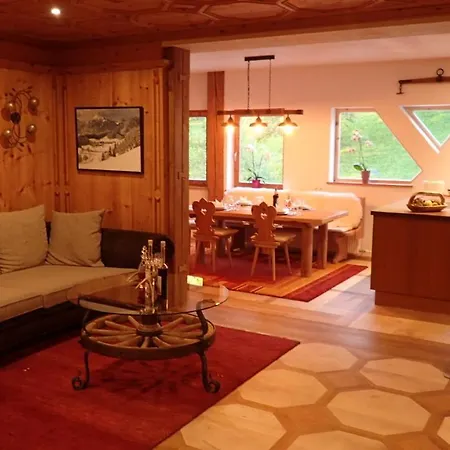 Zirbenchalet Obergruben *